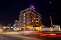 Velvet Luxe Hotel
